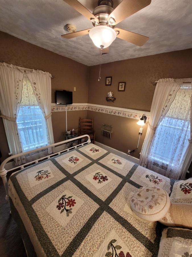De Smet Prairie House Manor Bed And Breakfast מראה חיצוני תמונה